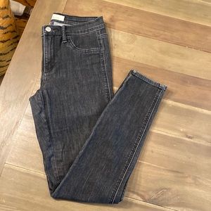 GAP 1969 Easy Legging washed black jeans. Women Size: 29